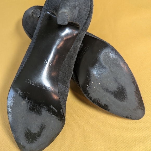 Women's Suede Heels - Charcol and Red Bundle! - Picture 4 of 8